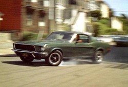 San Francisoi zsaru Ford Mustang Fastback