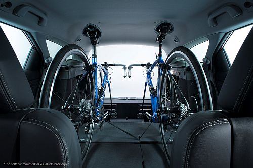 civic-tourer-integralt-kerekparszallito-2