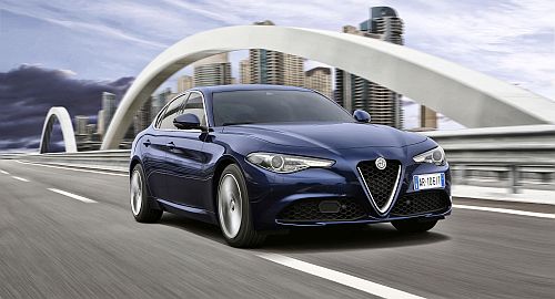 alfa-romeo-giulia-20-slider