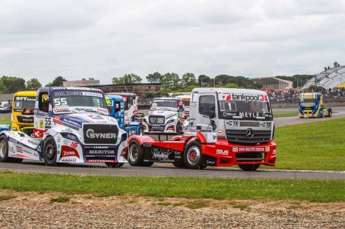 tankpool24-mercedes-truckracing-kiss-12