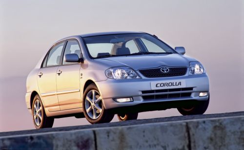 toyota-corolla-9-generacio-2000