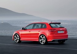 Audi RS 3 Sportback hatulrol